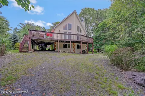 129 N Wood Rd, Dingmans Ferry, PA 18324
