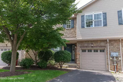 2165 Gillian Ln, Easton, PA 18040