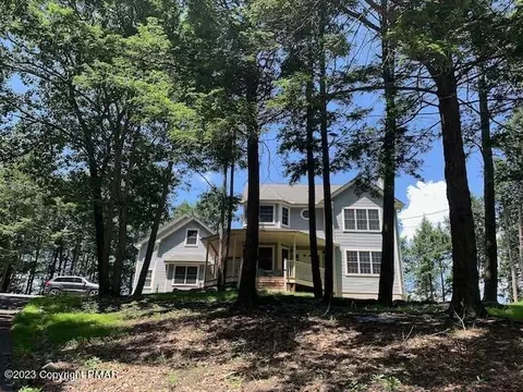 4117 Overlook Ct, East Stroudsburg, PA 18302