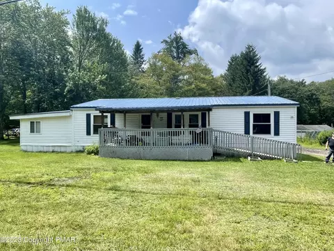894 Bear Lake Rd, Thornhurst, PA 18424