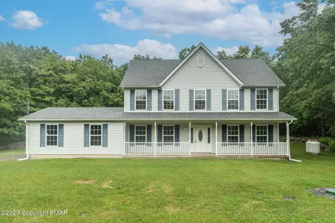1345 Allegheny Dr, Blakeslee, PA 18610
