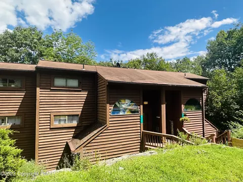 617 Mountain View Way, Bushkill, PA 18324