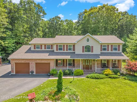 1740 Cane Ln, Effort, PA 18330