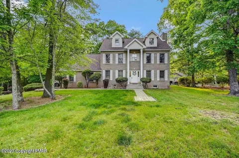 4246 Blue Mountain Crsg, East Stroudsburg, PA 18301