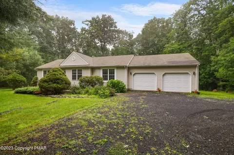 134 Buck Ln, Stroudsburg, PA 18360
