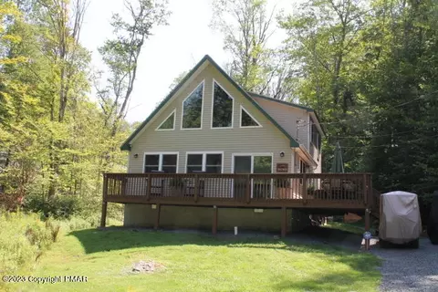 111 Paxinos Dr, Pocono Lake, PA 18347