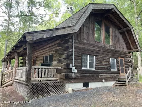 4321 Winchester Way, Bushkill, PA 18324