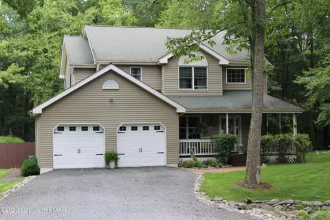 2450 Azalea Way, East Stroudsburg, PA 18302