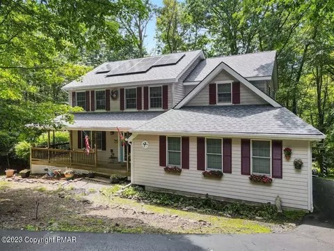 359 Eastshore Dr, East Stroudsburg, PA 18301