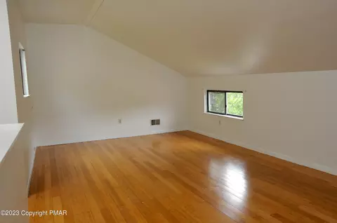 3364 Windermere Dr, Bushkill, PA 18324 photo 17
