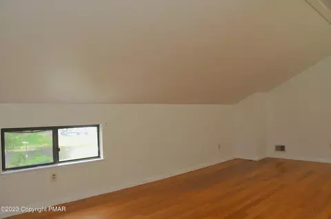 3364 Windermere Dr, Bushkill, PA 18324 photo 18