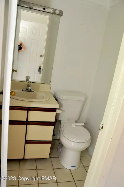 3364 Windermere Dr, Bushkill, PA 18324 photo 7