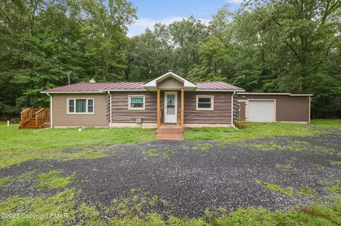 489 Wooddale Rd, East Stroudsburg, PA 18302