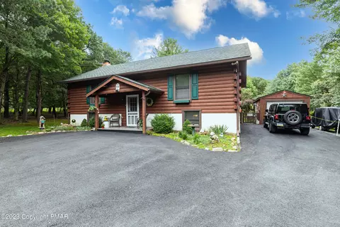 128 Caedman Dr, Albrightsville, PA 18210
