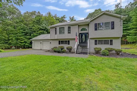 133 Tannenbaum Way, Henryville, PA 18332