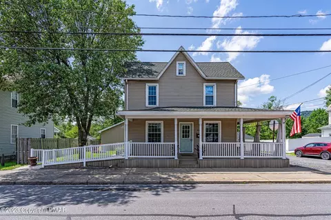 302 S Broadway, Wind Gap, PA 18091
