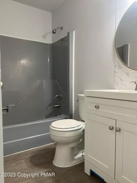 110 Depue Cir, Bushkill, PA 18324 photo 7
