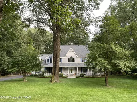 431 Ramblewood Dr, Saylorsburg, PA 18353