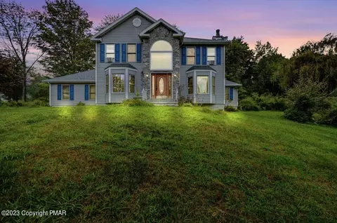 400 Melody Ct, East Stroudsburg, PA 18301