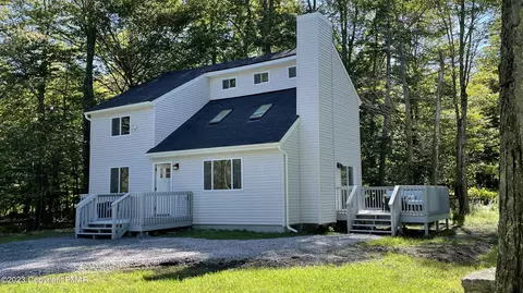 4503 Briarcliff Ter, Tobyhanna, PA 18466