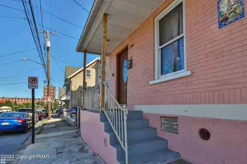 1244 E 3rd St, Bethlehem, PA 18015 photo 4