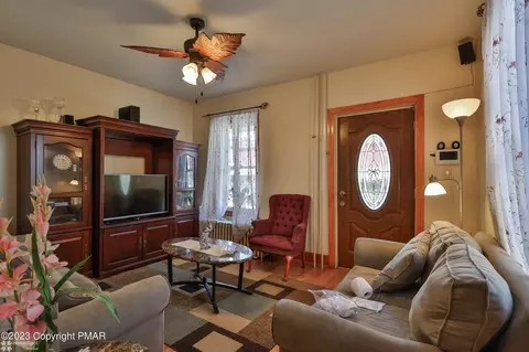1244 E 3rd St, Bethlehem, PA 18015 photo 7