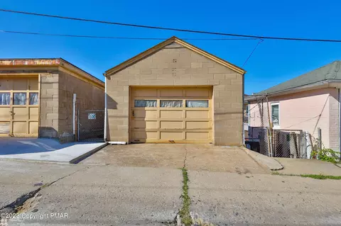 1244 E 3rd St, Bethlehem, PA 18015 photo 39