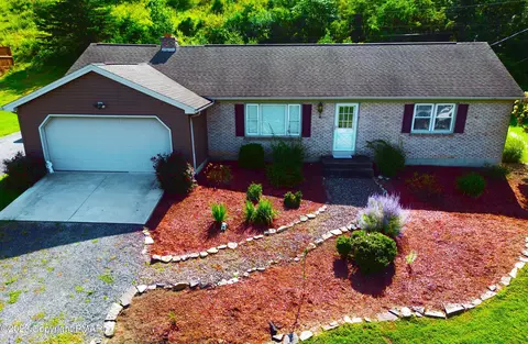 132 Arbutus Park Rd, Bloomsburg, PA 17815