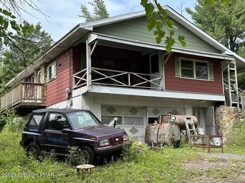 2080 Hickory Rd, Palmerton, PA 18071