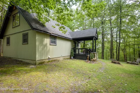 1111 Fox Ct, Bushkill, PA 18324 photo 20