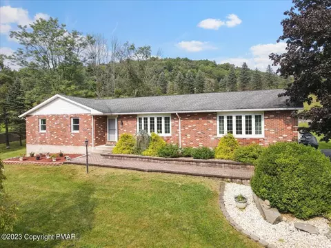 5714 Neola Rd, Stroudsburg, PA 18360