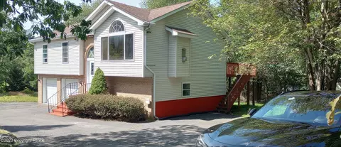 127 Yellow Birch Ln, Long Pond, PA 18334