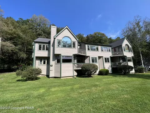 352 Hollow Rd, East Stroudsburg, PA 18302