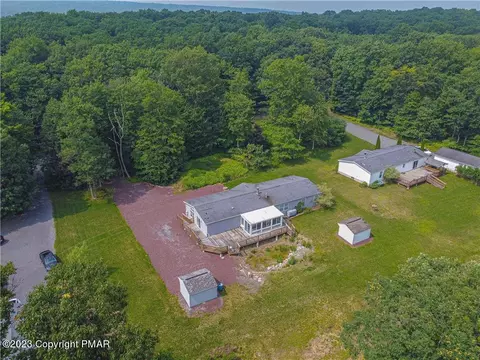 27 Hollyberry Ln, Jim Thorpe, PA 18229
