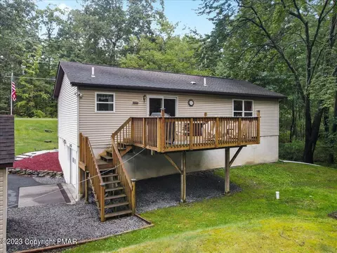 2269 Walnut Trl, Bushkill, PA 18324 photo 32