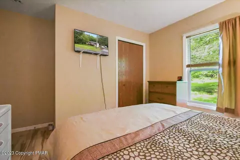 2269 Walnut Trl, Bushkill, PA 18324 photo 17