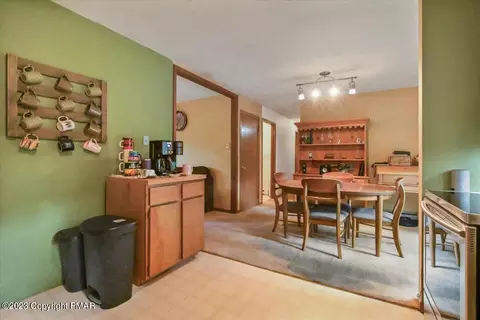 2269 Walnut Trl, Bushkill, PA 18324 photo 15
