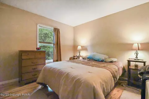 2269 Walnut Trl, Bushkill, PA 18324 photo 16