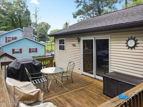 2269 Walnut Trl, Bushkill, PA 18324 photo 35