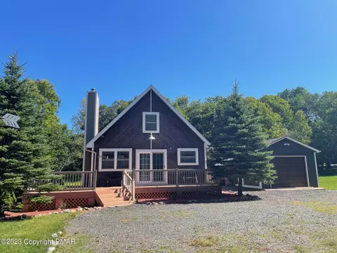 375 Parker Trl, Albrightsville, PA 18210