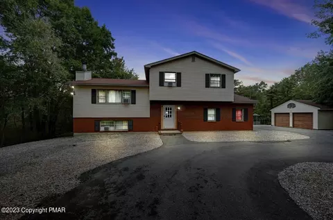 187 Arbor Dr, Long Pond, PA 18334