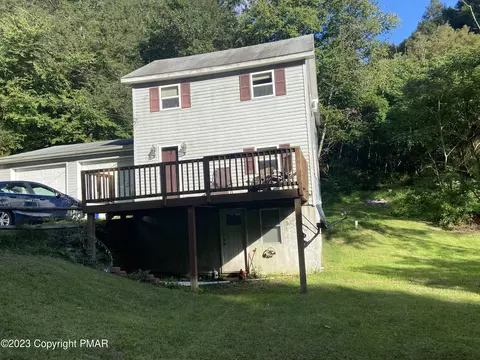 287 N Fireline Rd, Palmerton, PA 18071