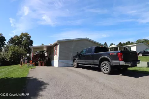 17 Matthew Ln, Kunkletown, PA 18058