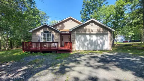 209 Old Took Dr, Tamiment, PA 18371