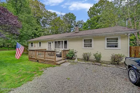 5520 Route 447, Canadensis, PA 18325