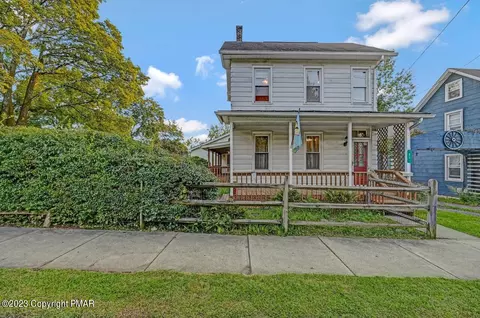 81 Prospect St, East Stroudsburg, PA 18301