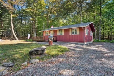 80 Mountain Glen Dr, Clifton Township, PA 18424