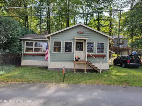 160 Shore Rd, Tafton, PA 18464