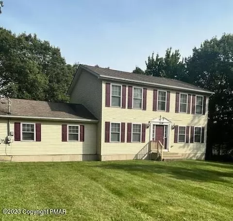 200 Pocono Blvd, Bushkill, PA 18324