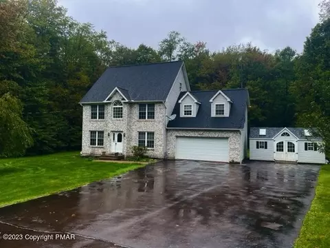 43 Gardner Rd, Newfoundland, PA 18445